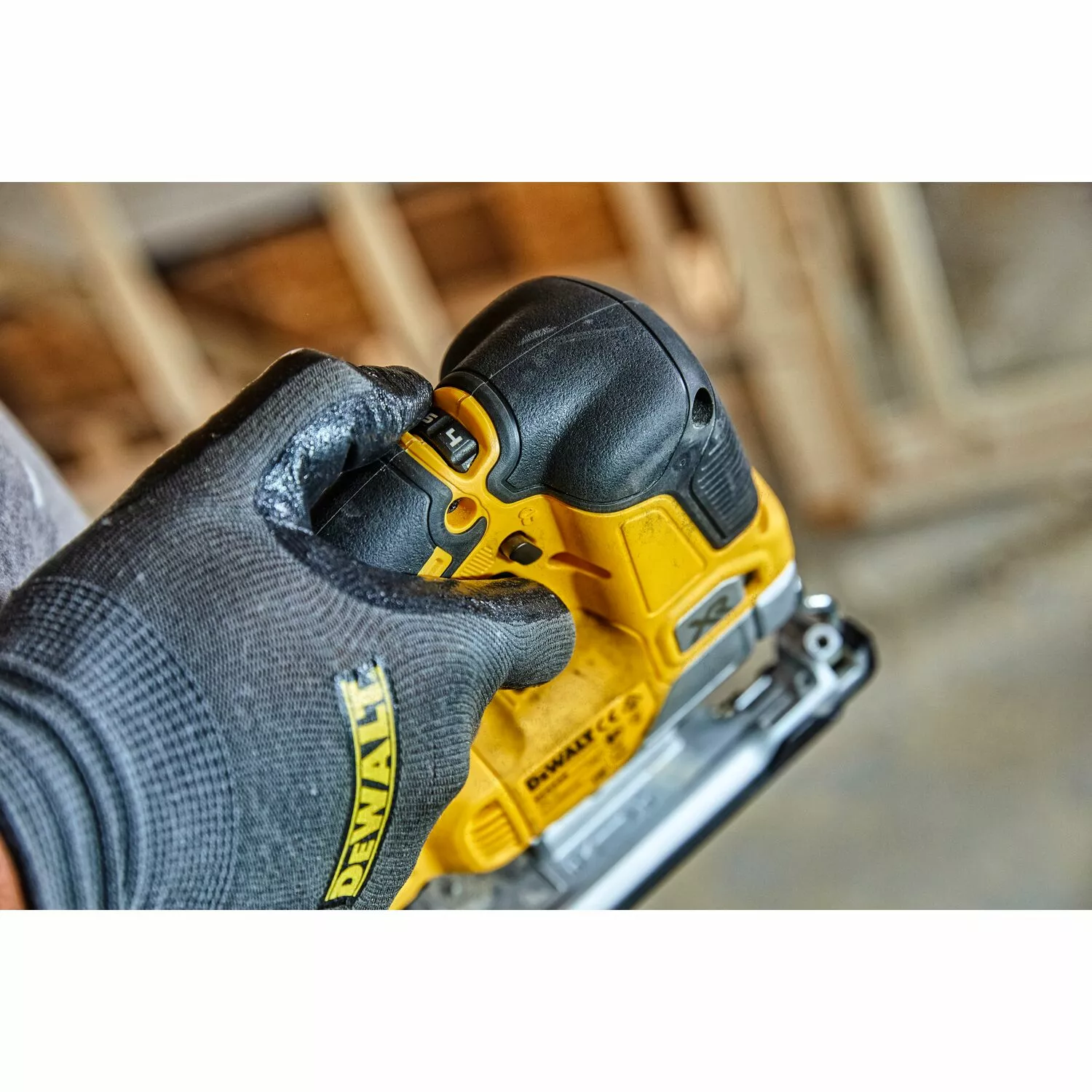DeWALT DCS334P2 18V Li-ion XR accu decoupeerzaag set (2x 5.0Ah) in TSTAK - koolborstelloos-image