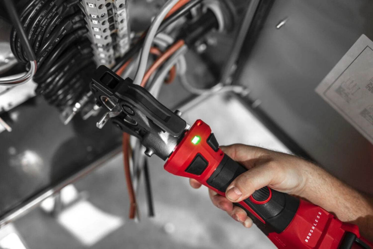 Milwaukee M18 ONEHCCT60-0C 18 V Li-ion batterie pince à sertir câbles corps dans coffret - 60 kN-image