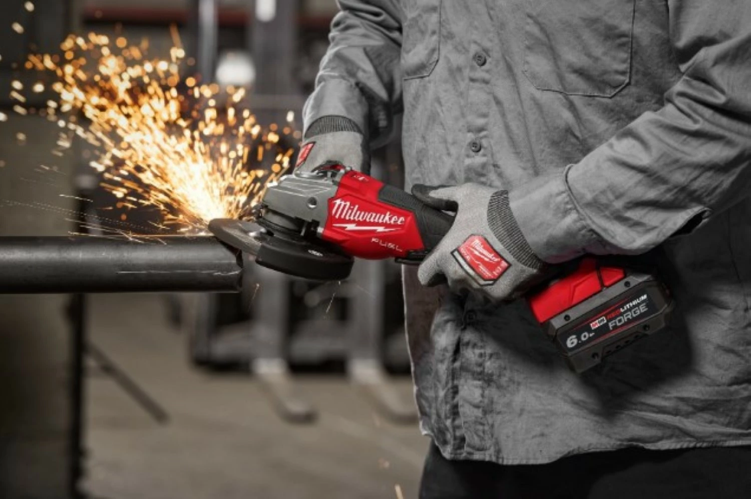 Milwaukee M18 FHSAG125XB2-0X 18V Li-ion Battery Angle Grinder in HD Box - 125mm - Slide Switch-image