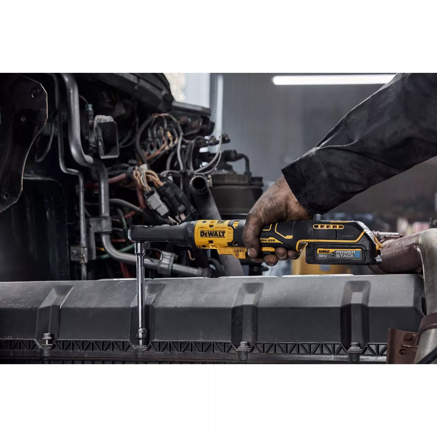 DeWALT DCF510E2G-QW 18V Li-ion accu haakse ratelsleutel set (1x 1.7Ah accu) in inlay - 3/8'' & 1/2''-image