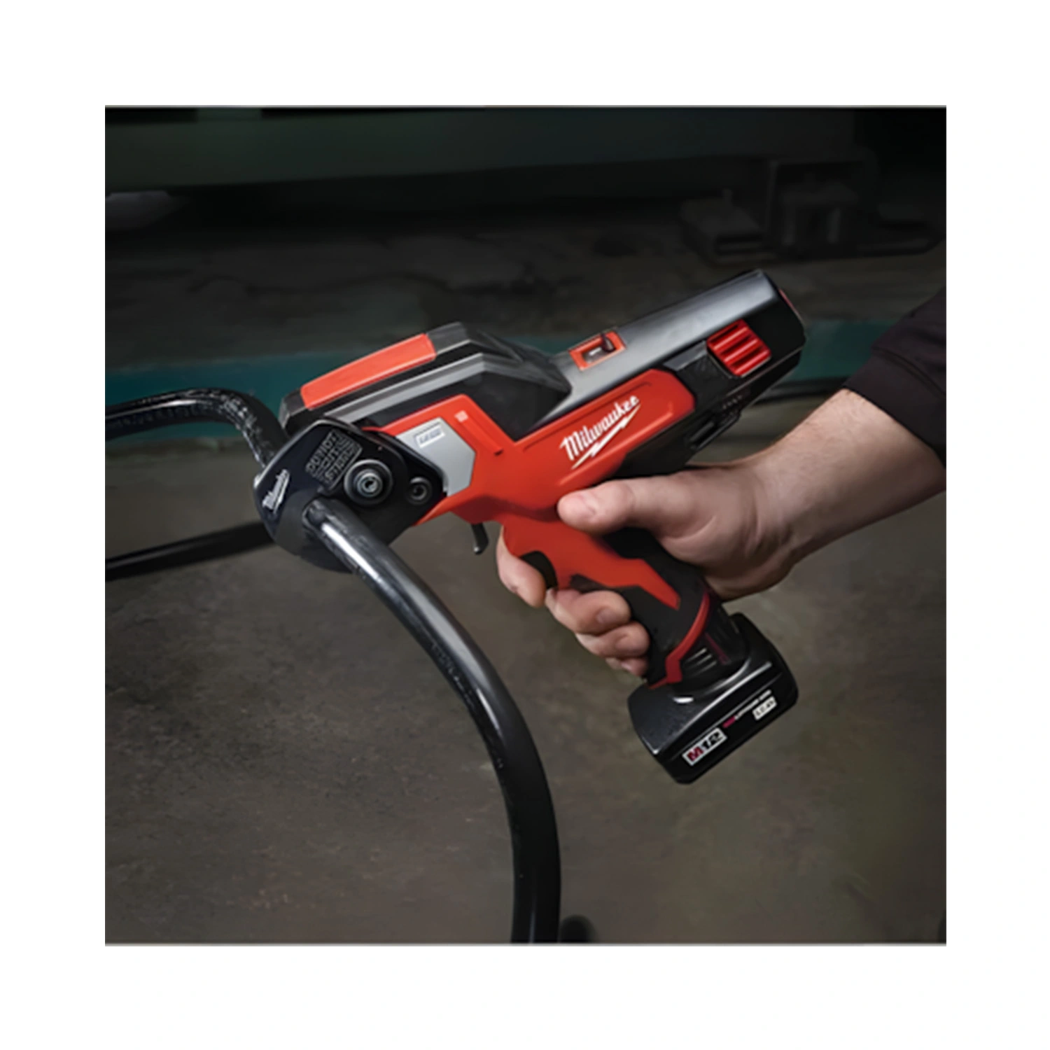 Milwaukee M12 CC-0 coupe-câble sans fil - 12V Li-ion - Machine seule