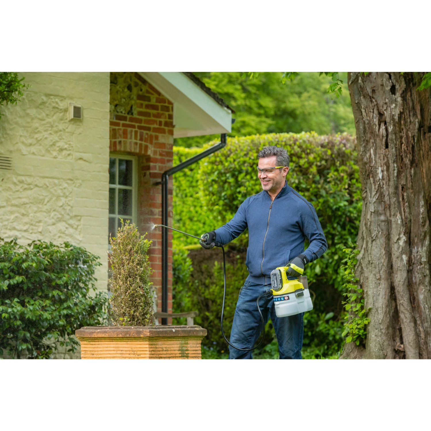 Ryobi OWS1880 One+ 18V Li-Ion accu onkruidsprayer body - 3,5L - 30l/u-image