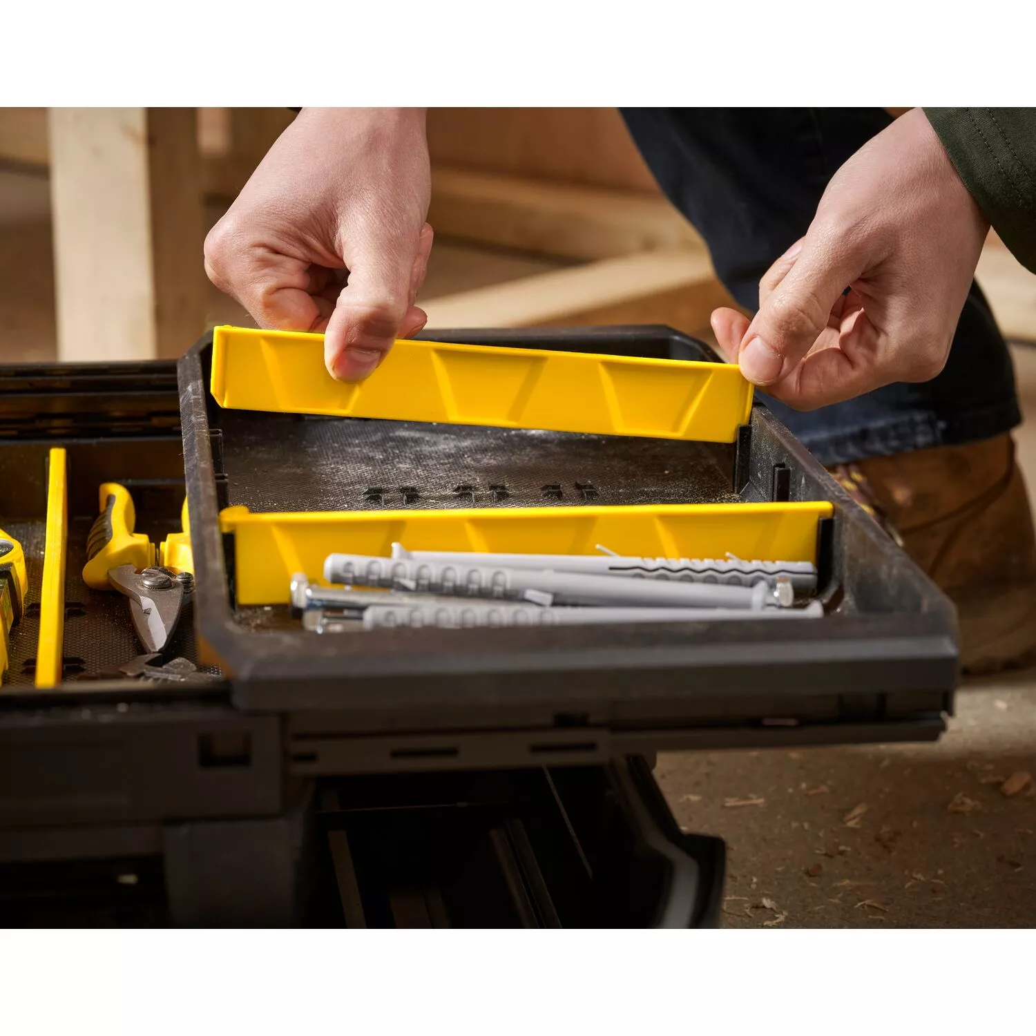 Stanley FMST1-71219 Coffret à outils Cantilever 18«-image