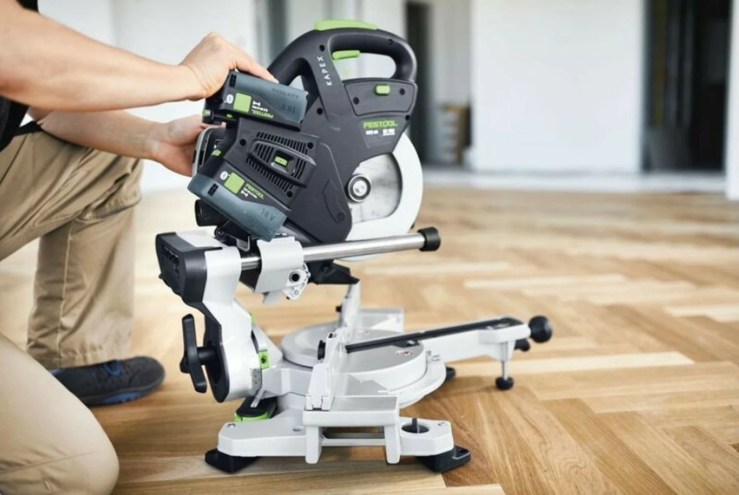 Festool KSC 60 EB 5,0 I-UG-Set KAPEX 2x18V Accu-afkortzaag Set (2x 5,0 Ah Accu) avec Châssis-image