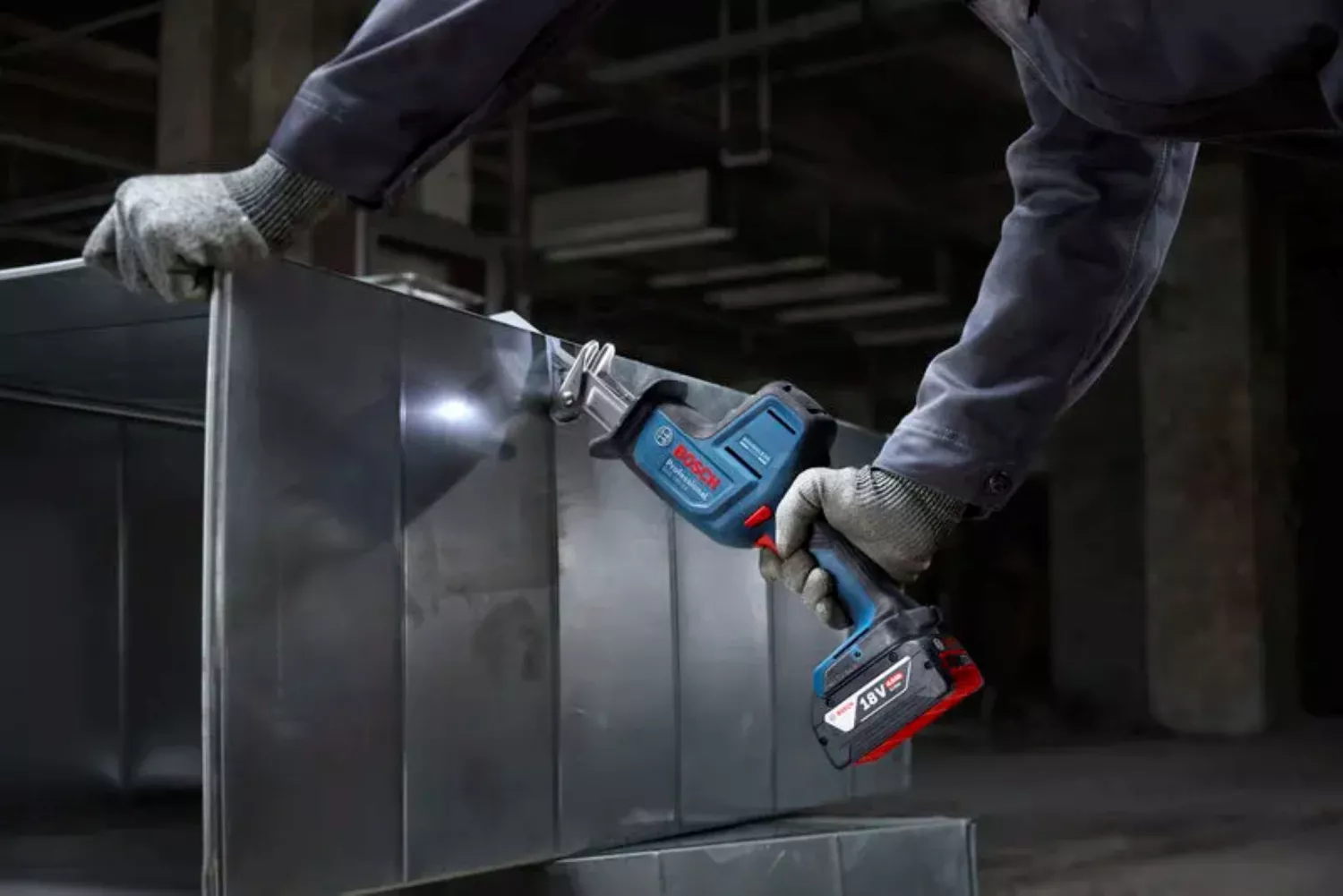 Bosch GSA 18V-24 18V accu Reciprozaag body-image