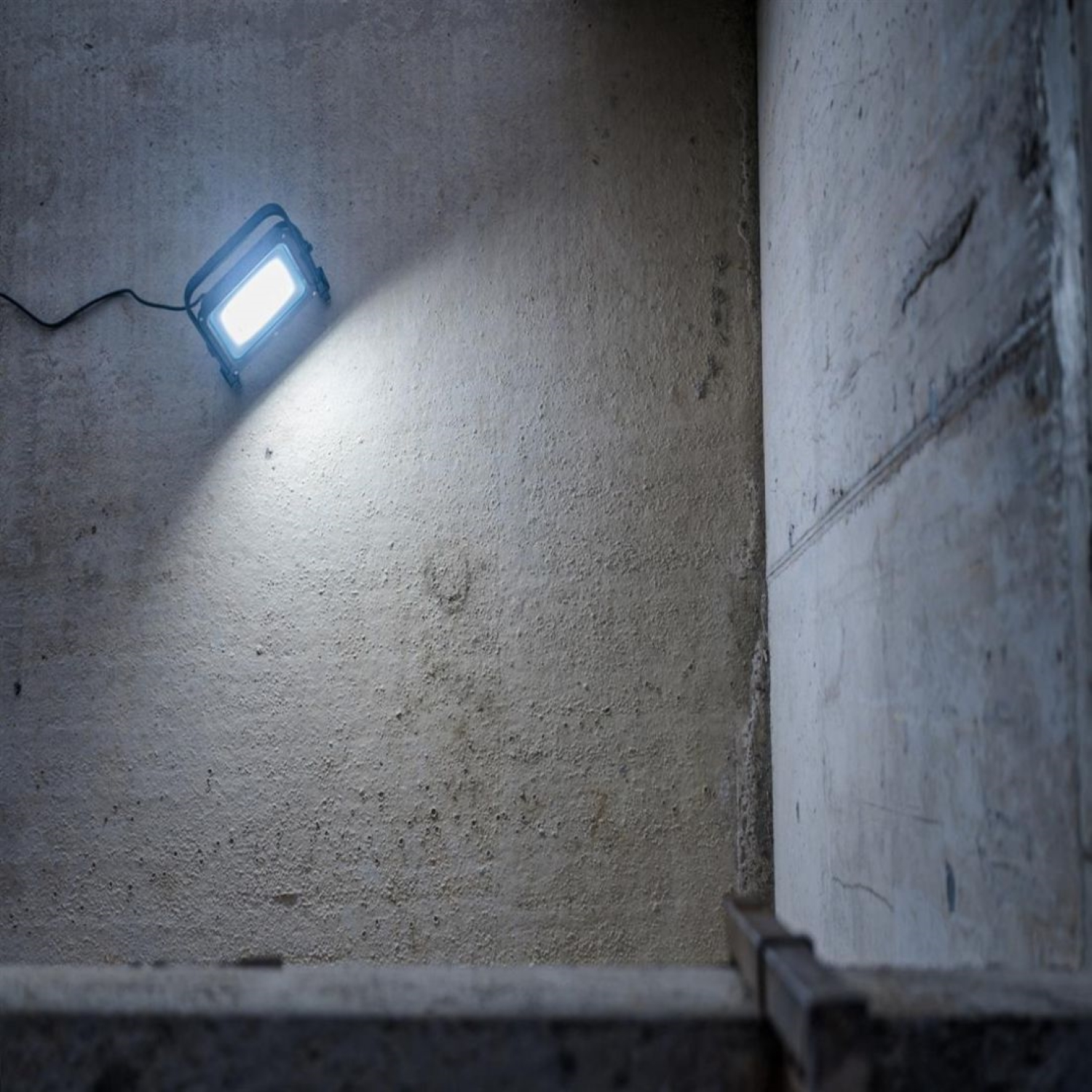 Brennenstuhl Garant Kompakt IP44 enrouleur de câble 15m AT-N05V3V3-F 3G1,4-image