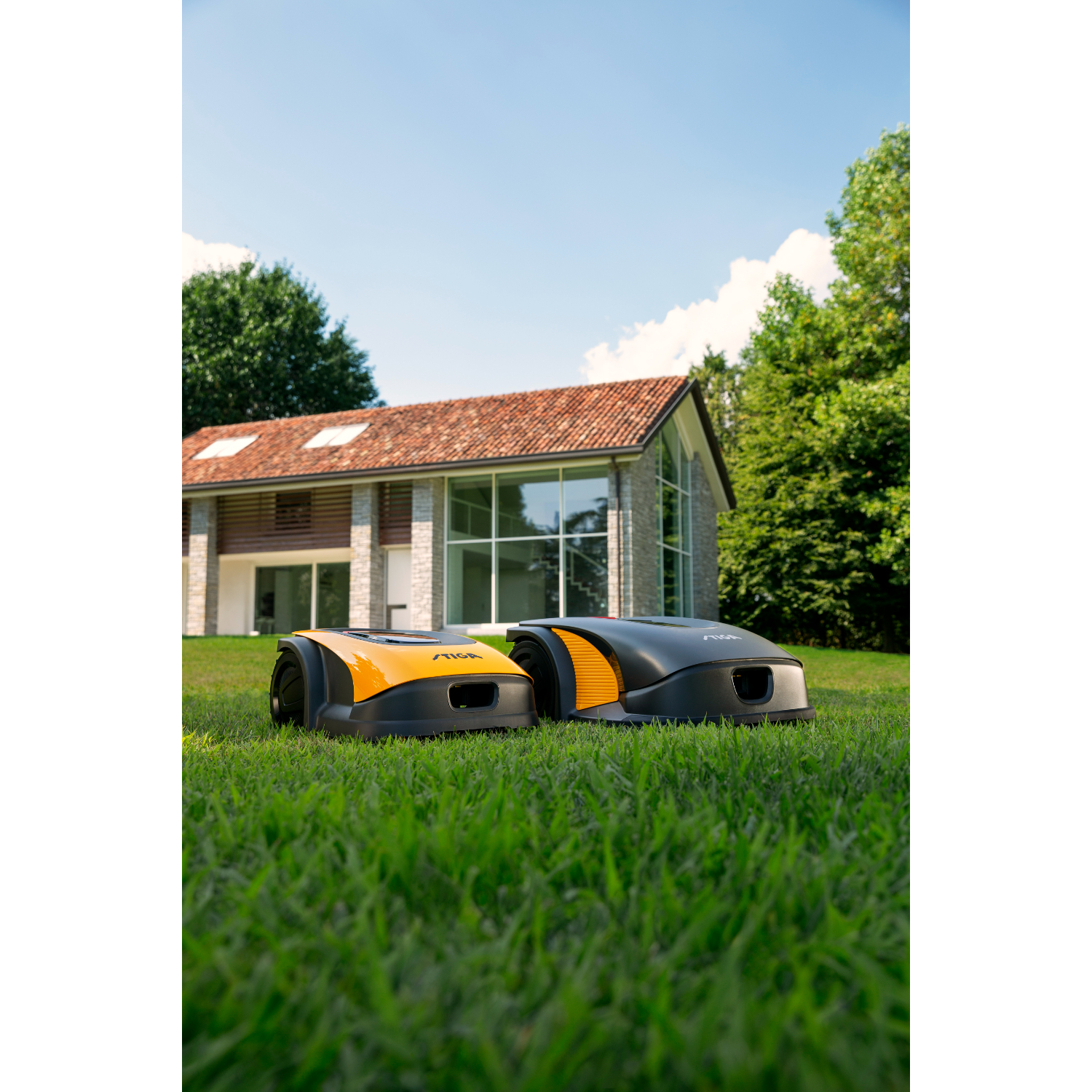 Stiga A 1000 Robotmaaier met garage - 1000m² - 18cm-image