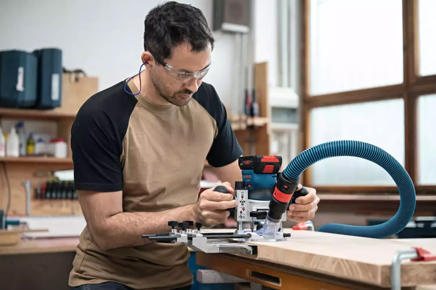 Bosch GKF 18V-8 18V batterie Défonceuse avec accessoires dans un coffret L-boxx - 8 mm-image