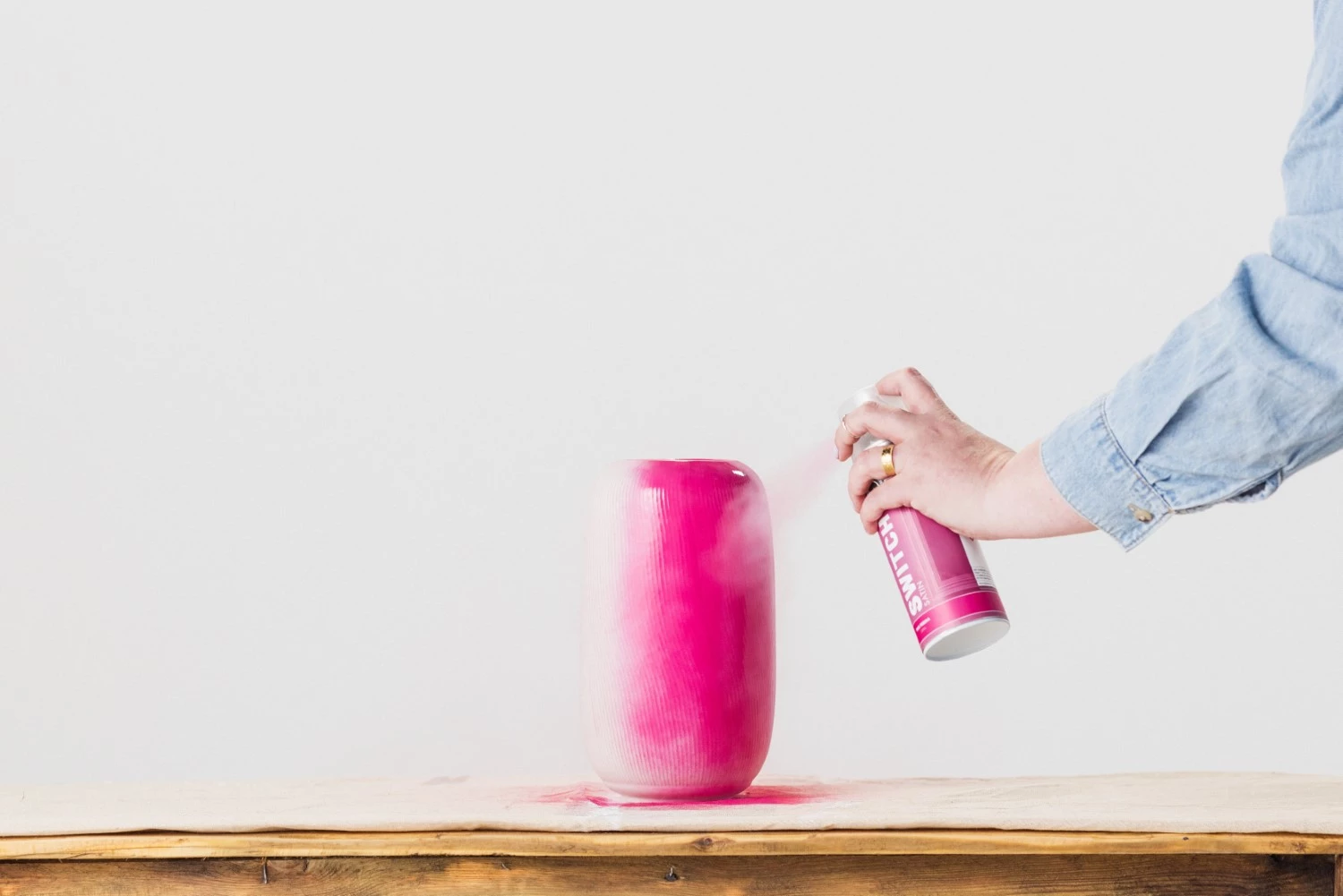 Rust-Oleum Switch Spuitlak - Zijdeglans Roze Fresia - 400ml-image