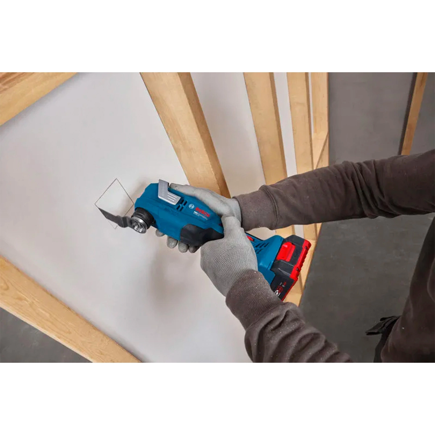 Bosch GOP18V-30 Accu multitool body-image