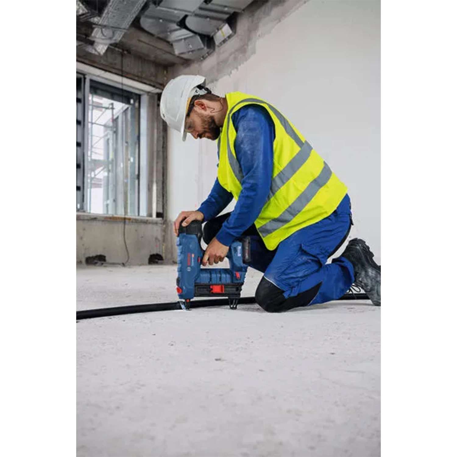 Bosch GNB 18V-40 18V accu betontacker set (2x 4.0Ah accu) in XL-boxx-image