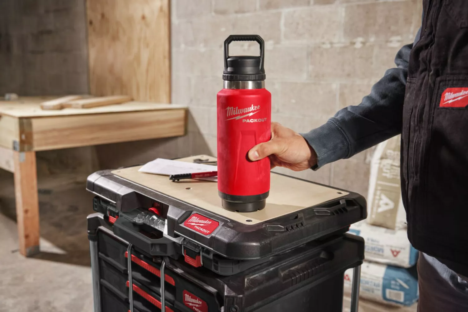 Milwaukee 4932493467 Thermos Packout 1065 ml rouge-image