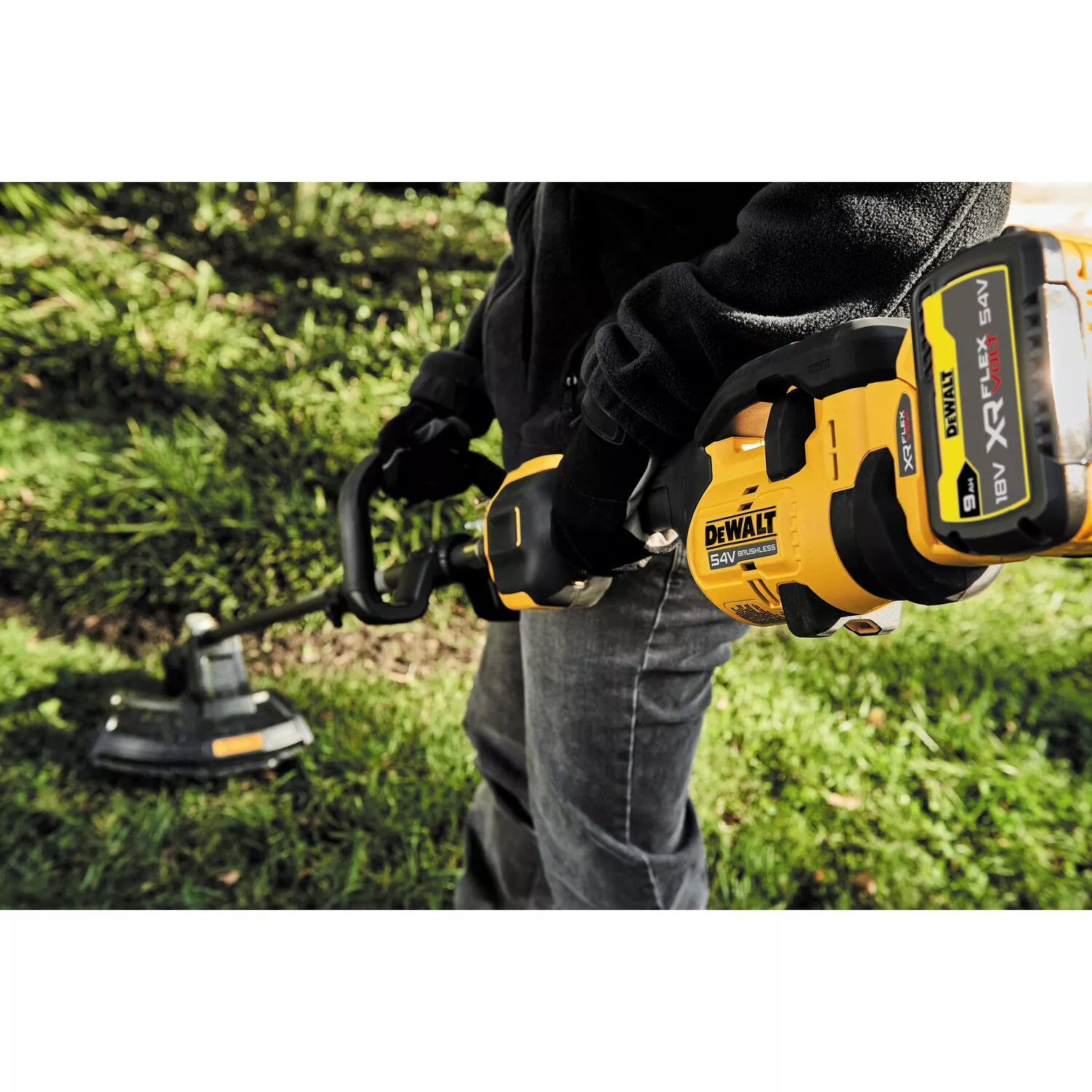 DeWALT DCMAS5713X1 54V XR FLEXVOLT Accu Combisysteem Split Boom Grastrimmer opzetstuk set (1x 9.0Ah Accu) - Koolborstelloos - 38mm-image