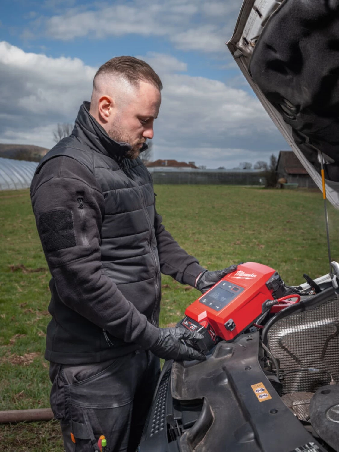 Milwaukee M18 JS2000-0 18V Li-ion accu jump starter-image