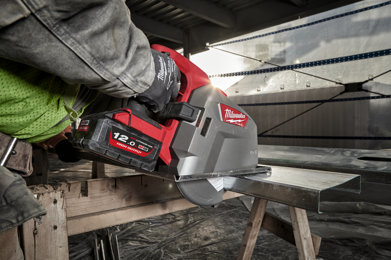 Milwaukee M18 FMCS66-121C 18V Li-ion accu cirkelzaagmachine set (2x 8.0Ah accu) in koffer - 203mm-image