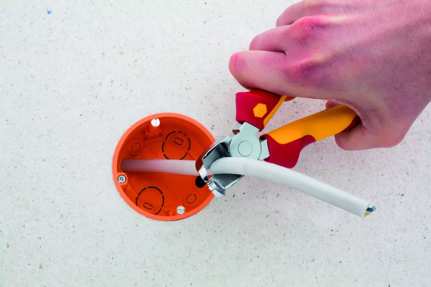 Wiha 38853 Pince d'installation TriCut Professional electric 1/4" - 170 mm-image