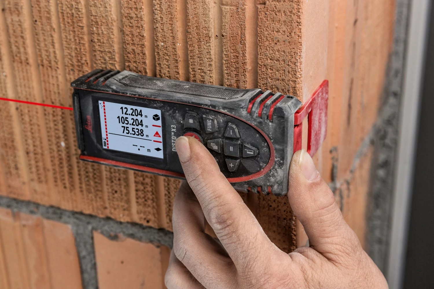 Leica Disto X3 - Télémètre laser avec étui - Bluetooth - 150m-image