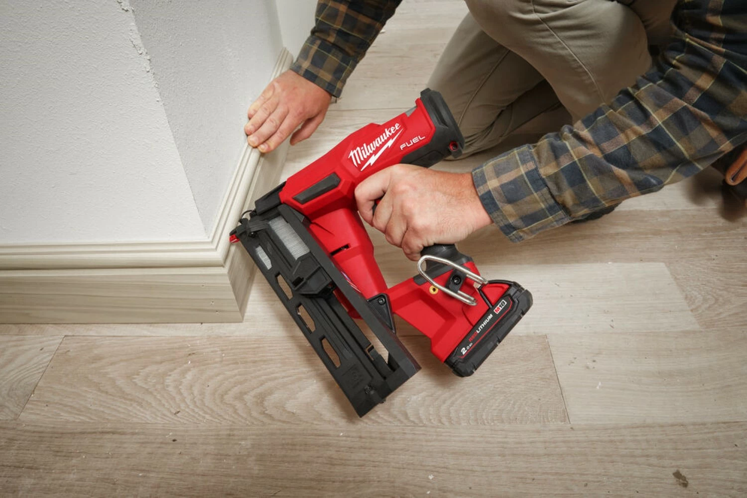 Milwaukee M18 FN16GA-202X Cloueuse sans fil - 18V Li-ion - 2 batteries 2,0 Ah - HD Box-image