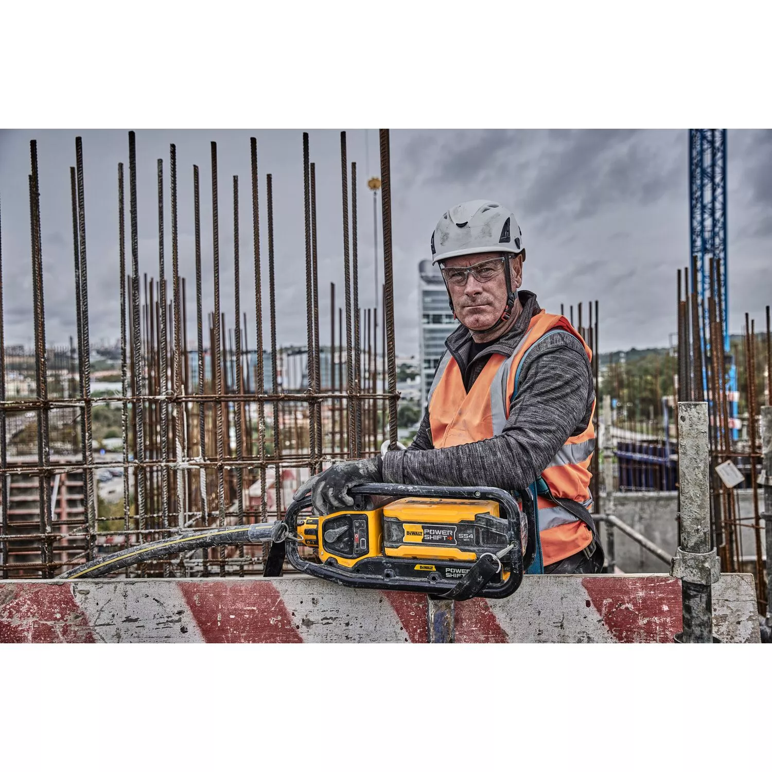 DeWALT DCPS320N Powershift trilnaad body-image