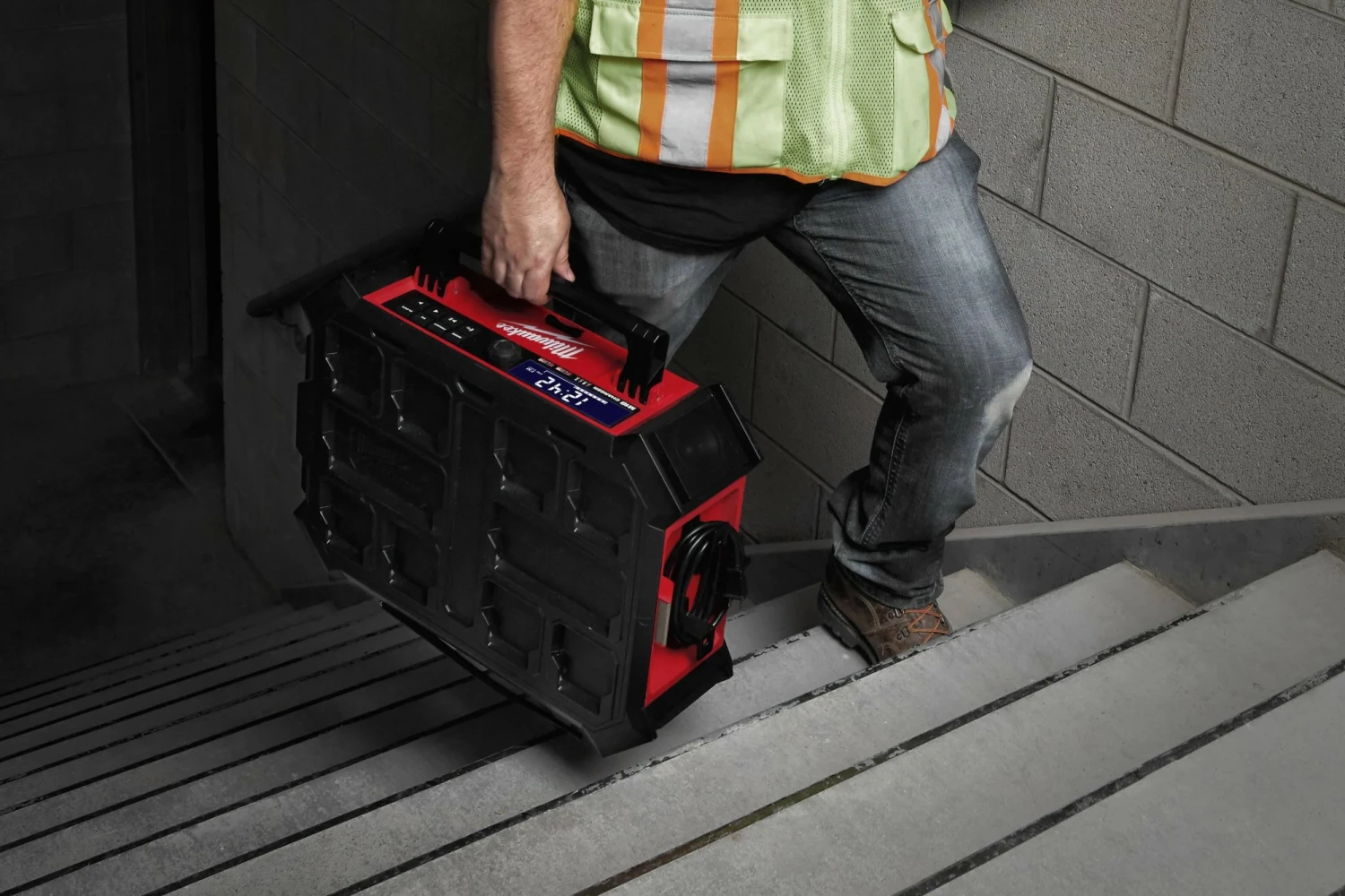 Milwaukee M18 PRCDAB+-0 18V Li-Ion batterie packout radio de chantier - DAB+ - IP58-image