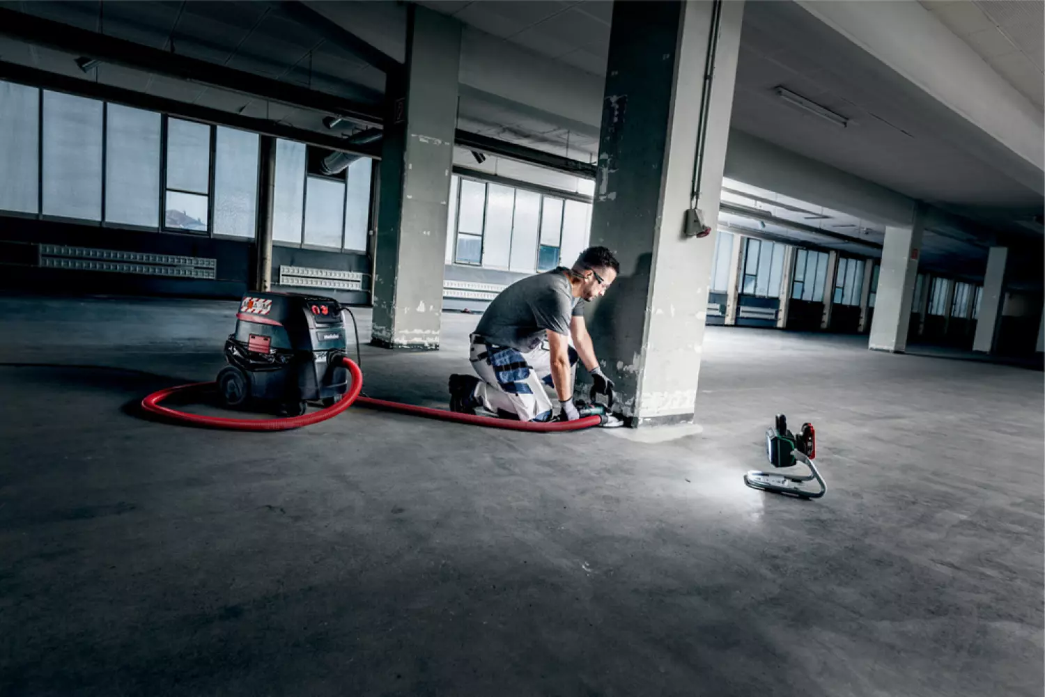 Metabo RSEV 19-125 RT Renovatieslijper in koffer - 1900W - 125mm-image