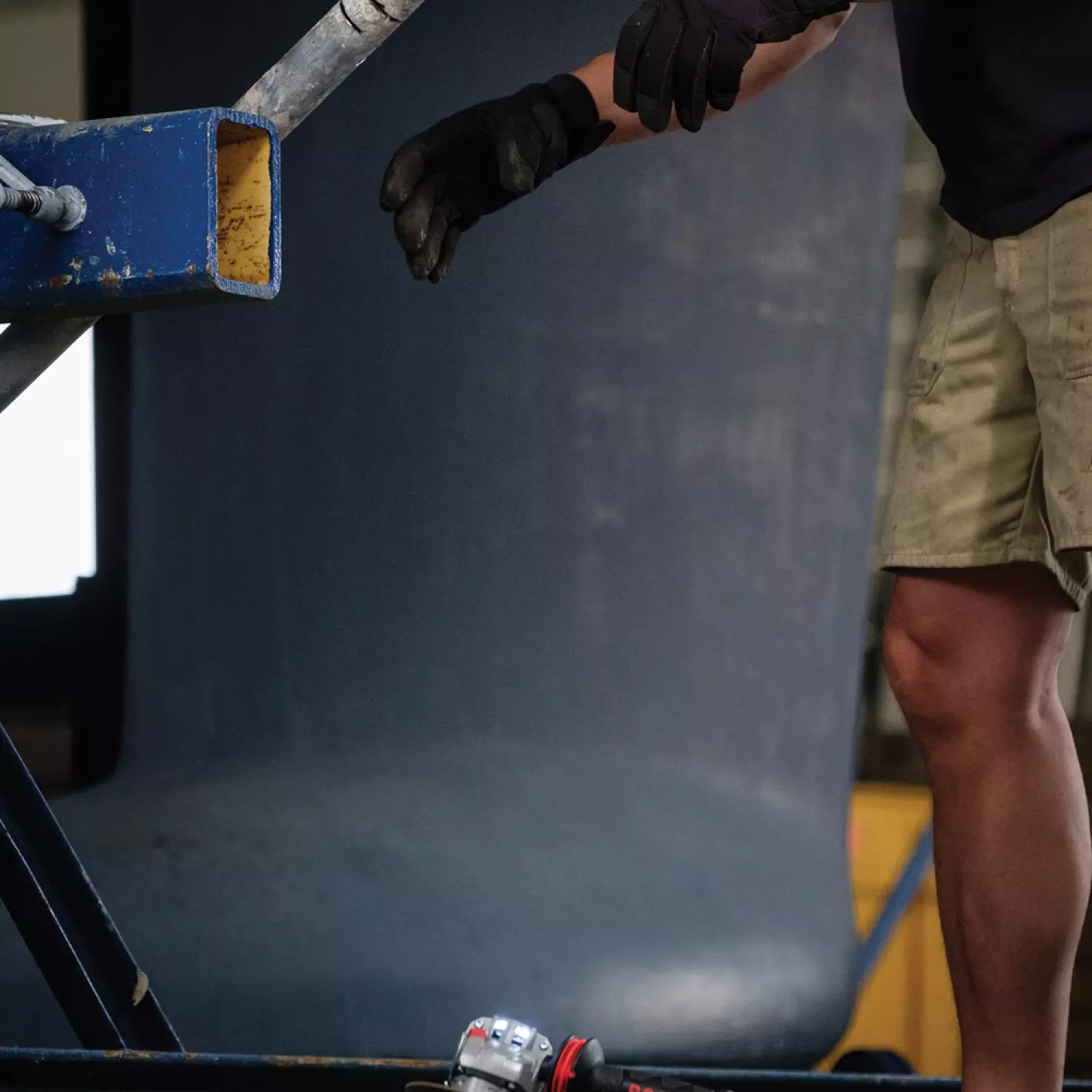 Bosch GWS 18V-10 PSC 18V Li-Ion accu haakse slijper body in L-boxx - 125mm - koolborstelloos-image