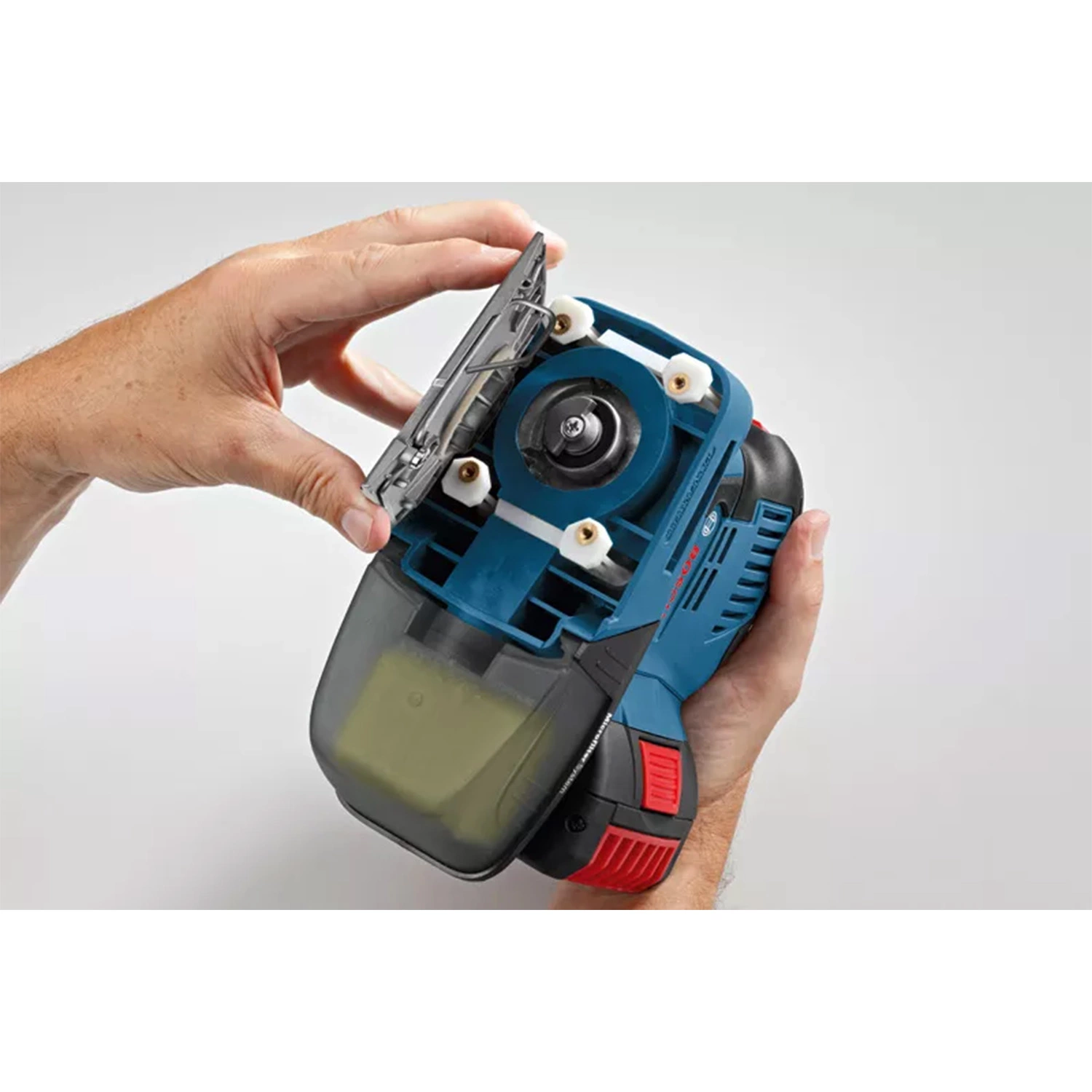 Bosch GSS 18V-10 SOLO 18V Li-ion Accu 3-in-1 multischuurmachine body in L-boxx + schuurvellen set