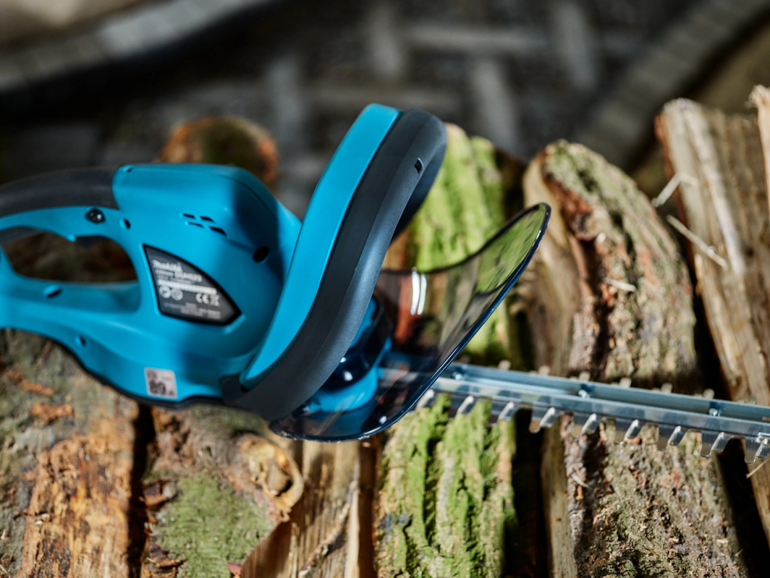 Makita DUH523PT4J - Taille-haie sans-fil LXT 18V Li-ion - 4 batteries 5,0 ah - Mbox - 52 cm-image