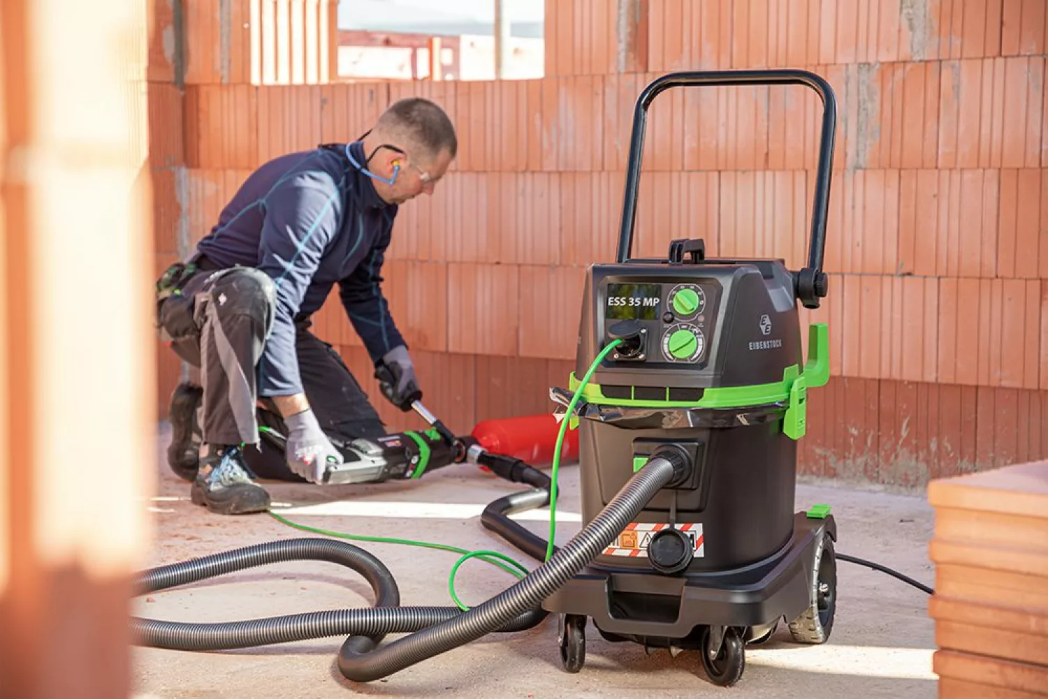 Eibenstock ESS 35 MP Aspirateur Industriel - 1200W - 35L - Classe M-image