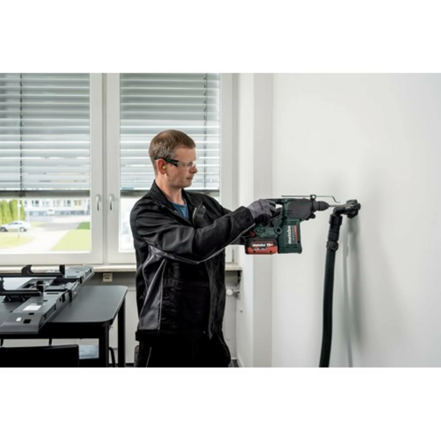 Metabo KH 18 LTX BL 24 18V Li-ion Accu combihamer set (2x4.0Ah LiHD accu) in metaBOX-image