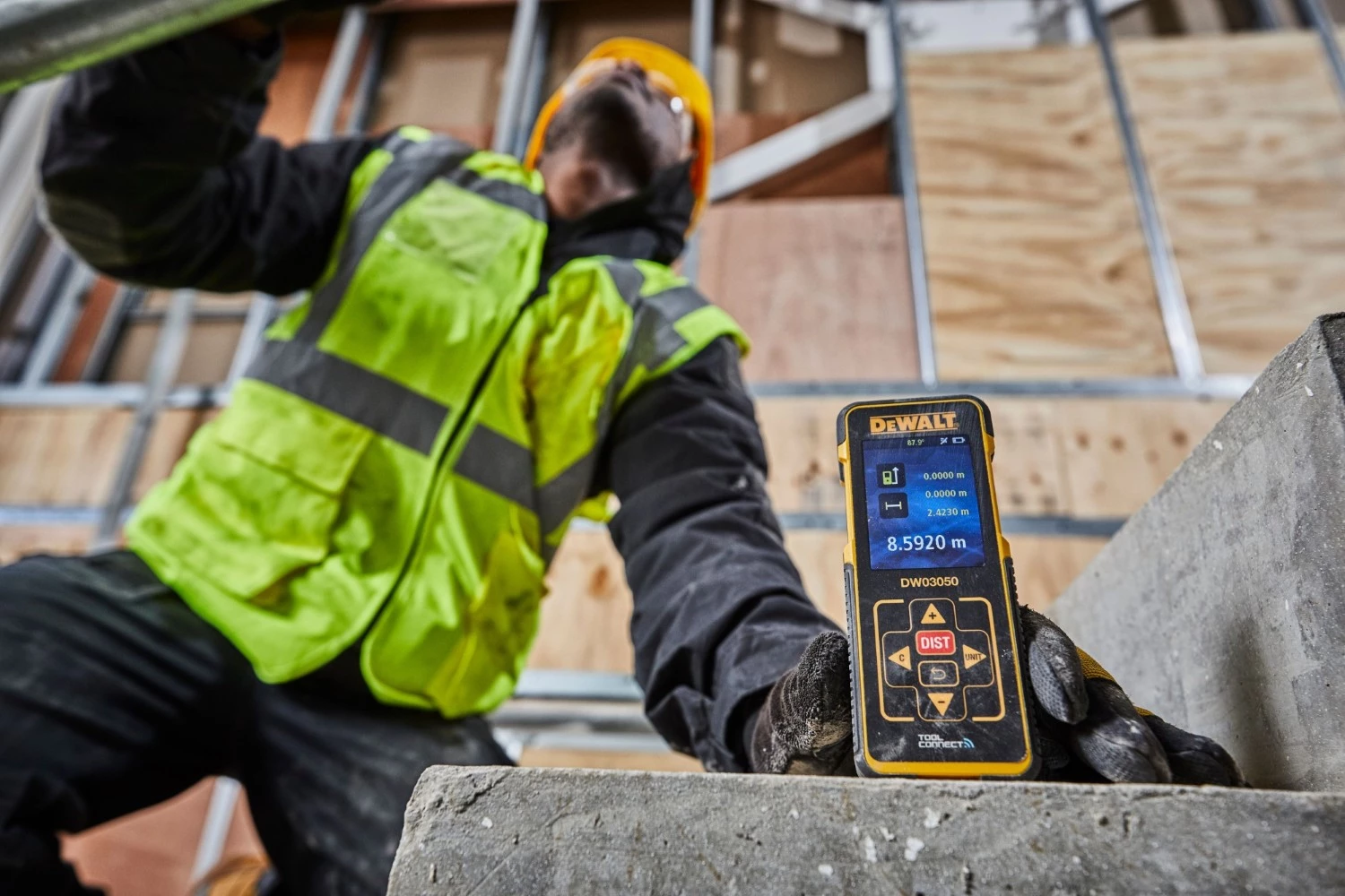 DeWALT DW03050 - Télémètre laser dans étui - 50m-image