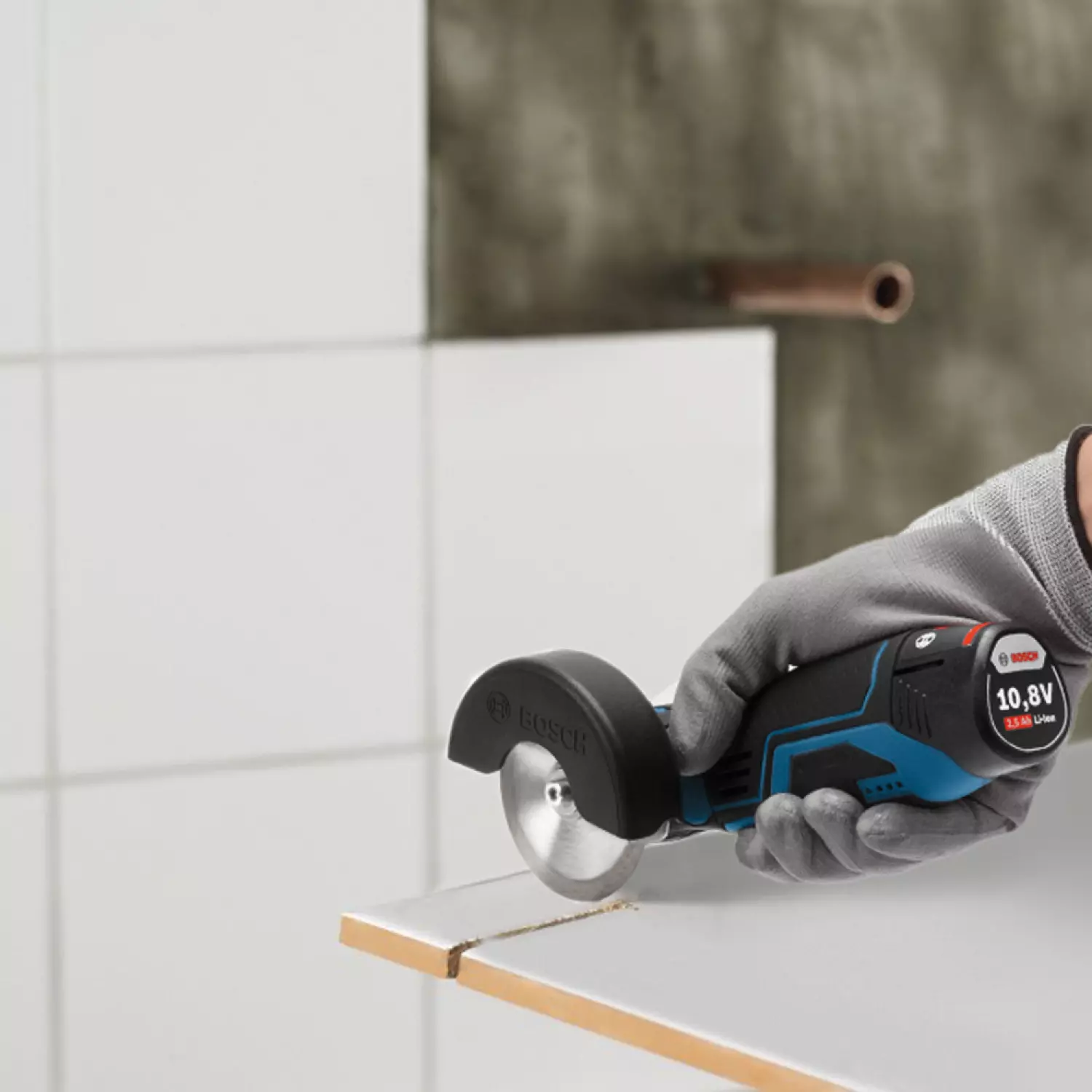 Bosch GWS 12V-76 12V Li-Ion accu haakse slijper body in L-Boxx - 76mm - koolborstelloos-image