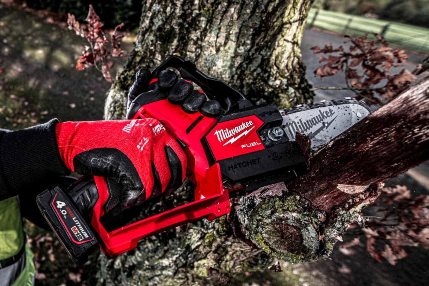 Milwaukee M12 FHS-0 Tronçonneuse sans fil-image