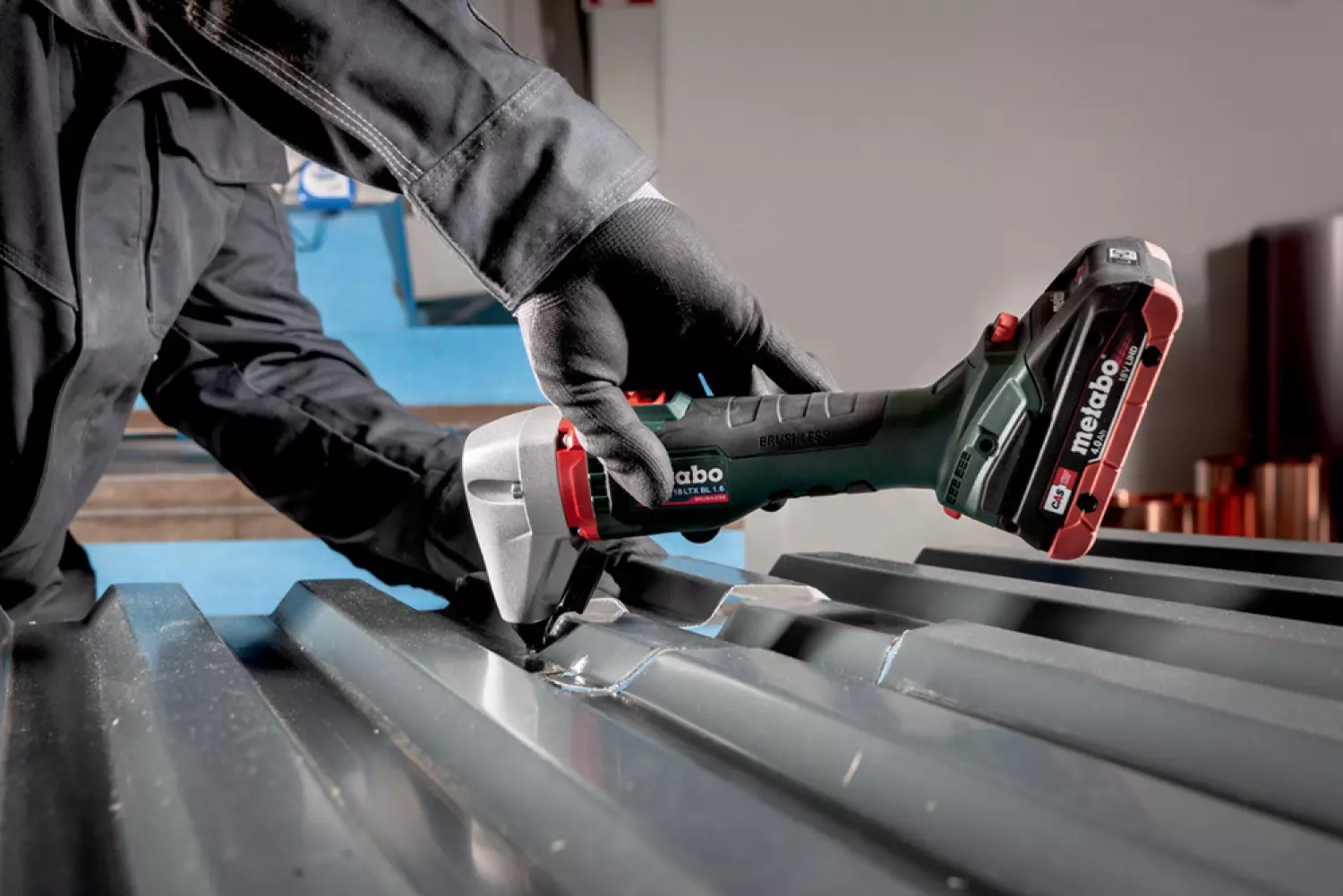 Metabo NIV 18 LTX BL-M 18V Li-Ion accu knabbelschaar body in MetaLoc-image