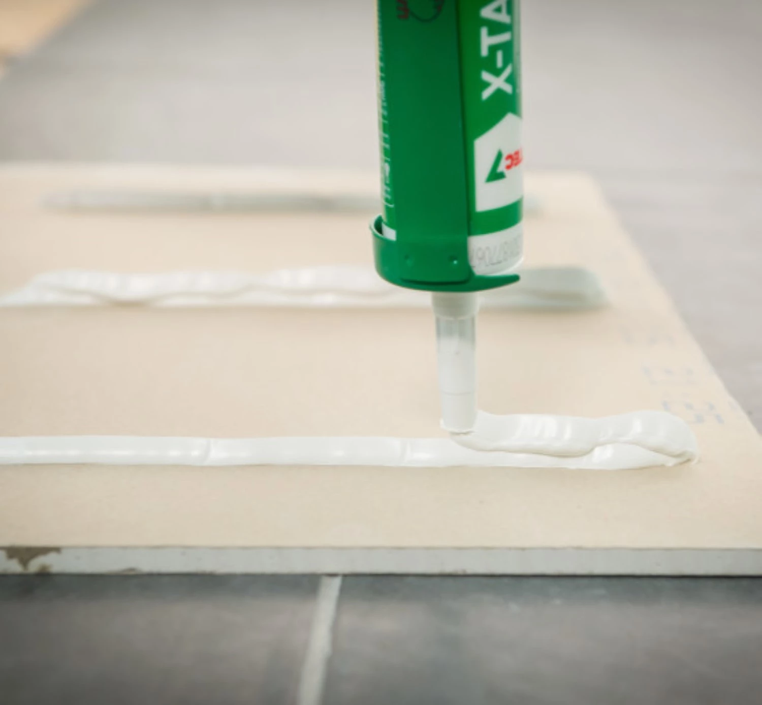 Kit de montage TEC7 X-Tack - noir - tube - 290 ml (12 pièces)-image