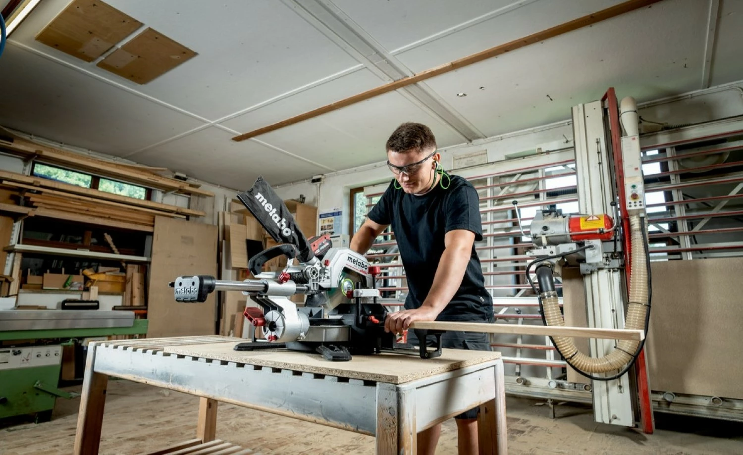 Metabo KGS 18 LTX BL 254 LiHD Accu afkortzaag body - 254 x 30mm-image
