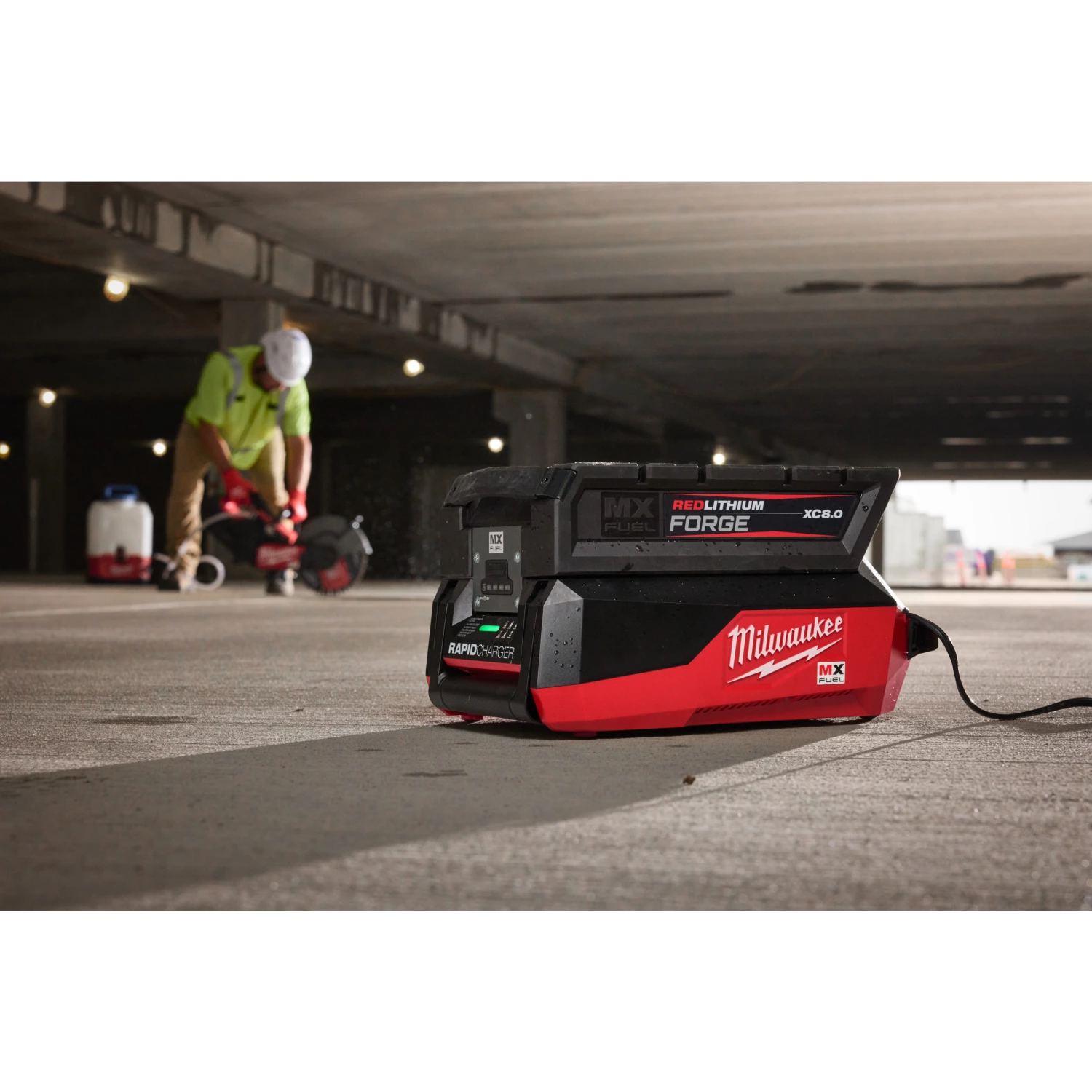 Milwaukee MXF FC MX Fuel chargeur rapide-image