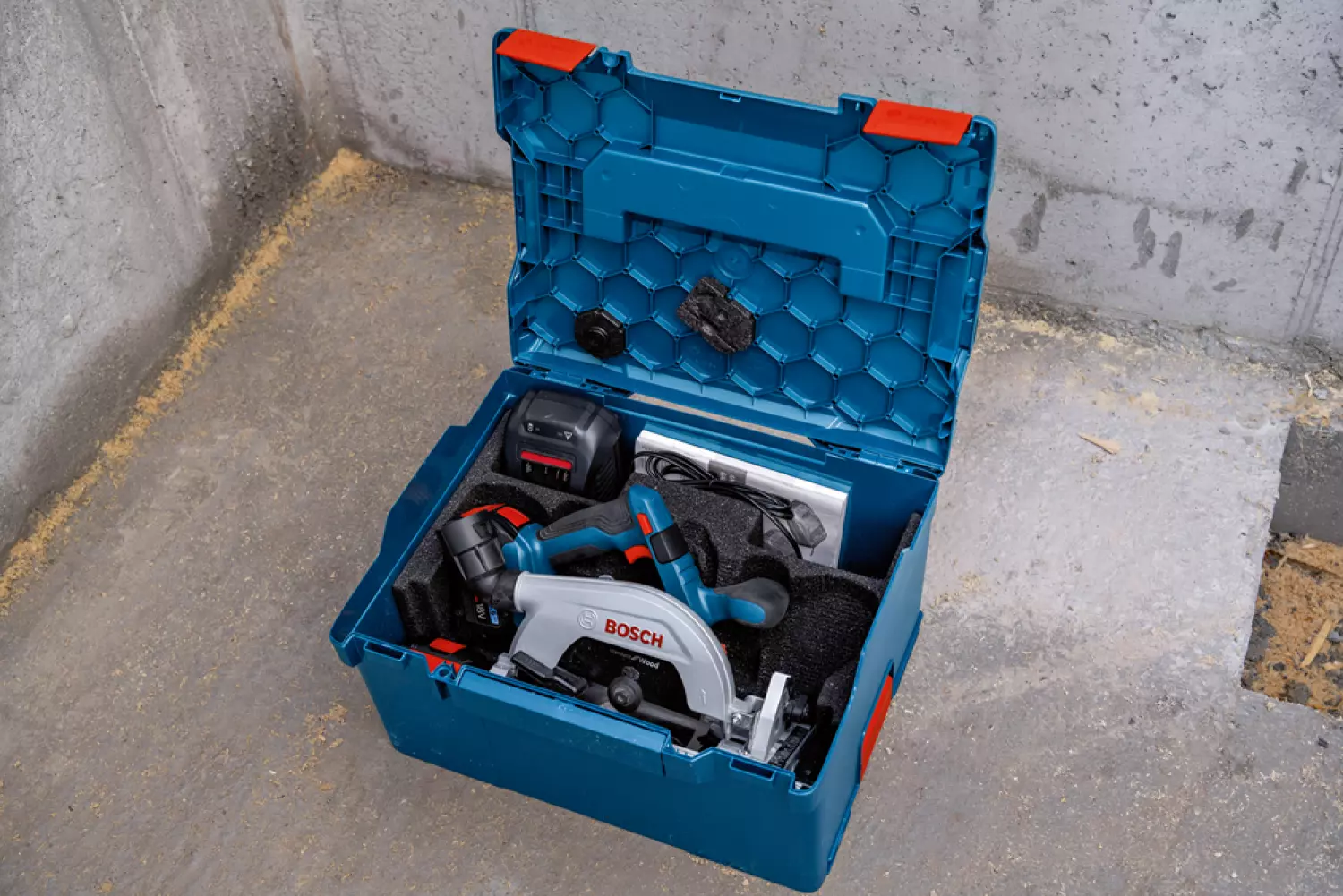 Bosch GKS 18V-57-2 18V Li-ion Accu cirkelzaag body in L-Boxx - 165mm-image