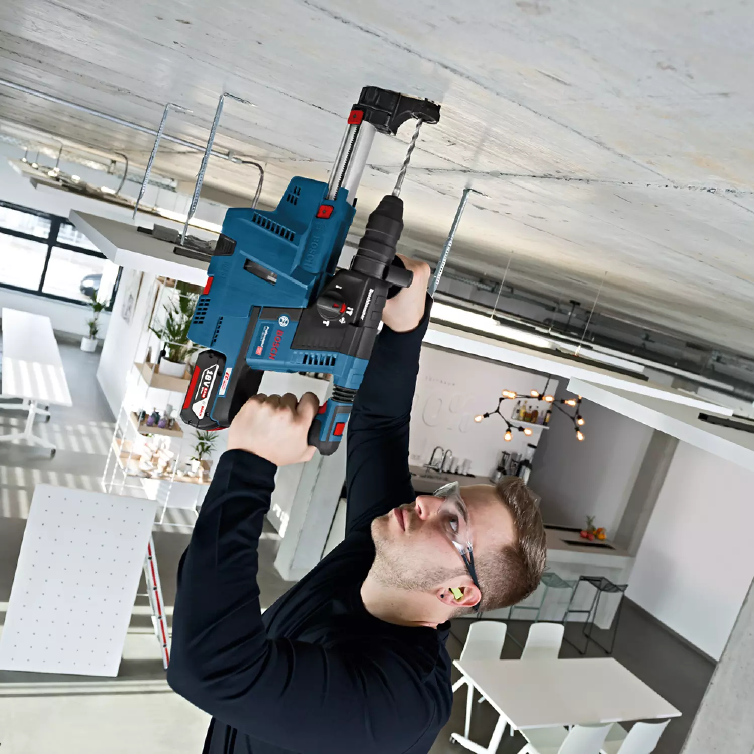 Bosch GBH 18V-26 F 18V Li-Ion accu SDS-plus combihamer set (2x 5.5Ah accu) incl. GDE 18V-16 afzuigsysteem in L-Boxx - 2,6J - koolborstelloos-image