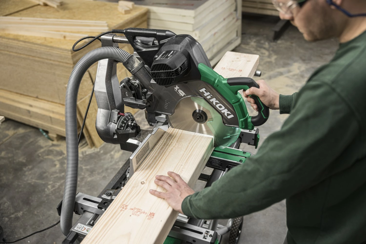HiKOKI C12RSH3WAZ Scie à onglet - 1.520W 305x30mm-image