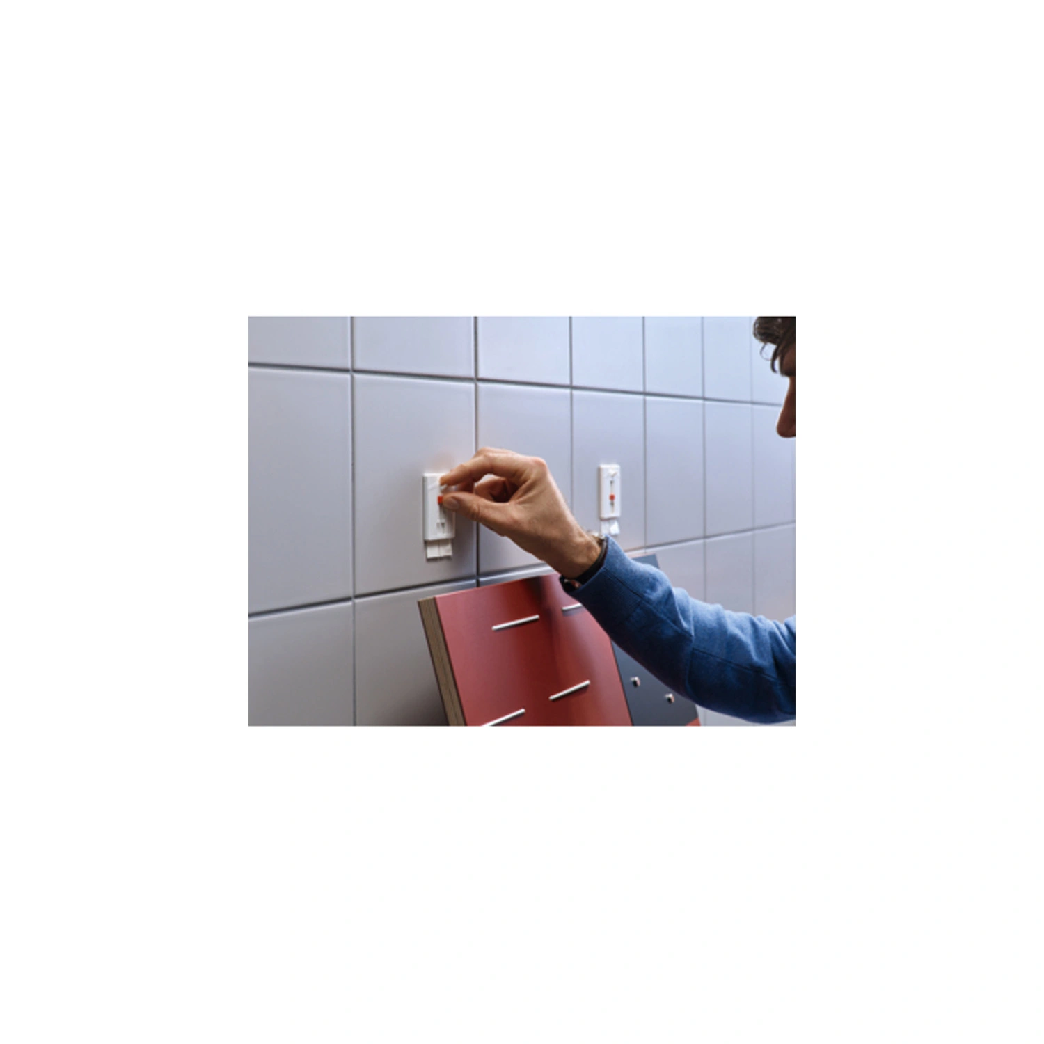 Tesa 77767 Zelfklevende spijker voor tegels en metaal - verstelbaar - 4kg (2st)