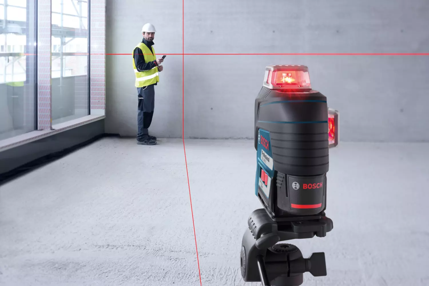 Bosch GLL 3-80 C Laser à ligne avec batterie Li-Ion 12 V (1 batterie 2,0 Ah) dans un coffret L-boxx - Rouge-image