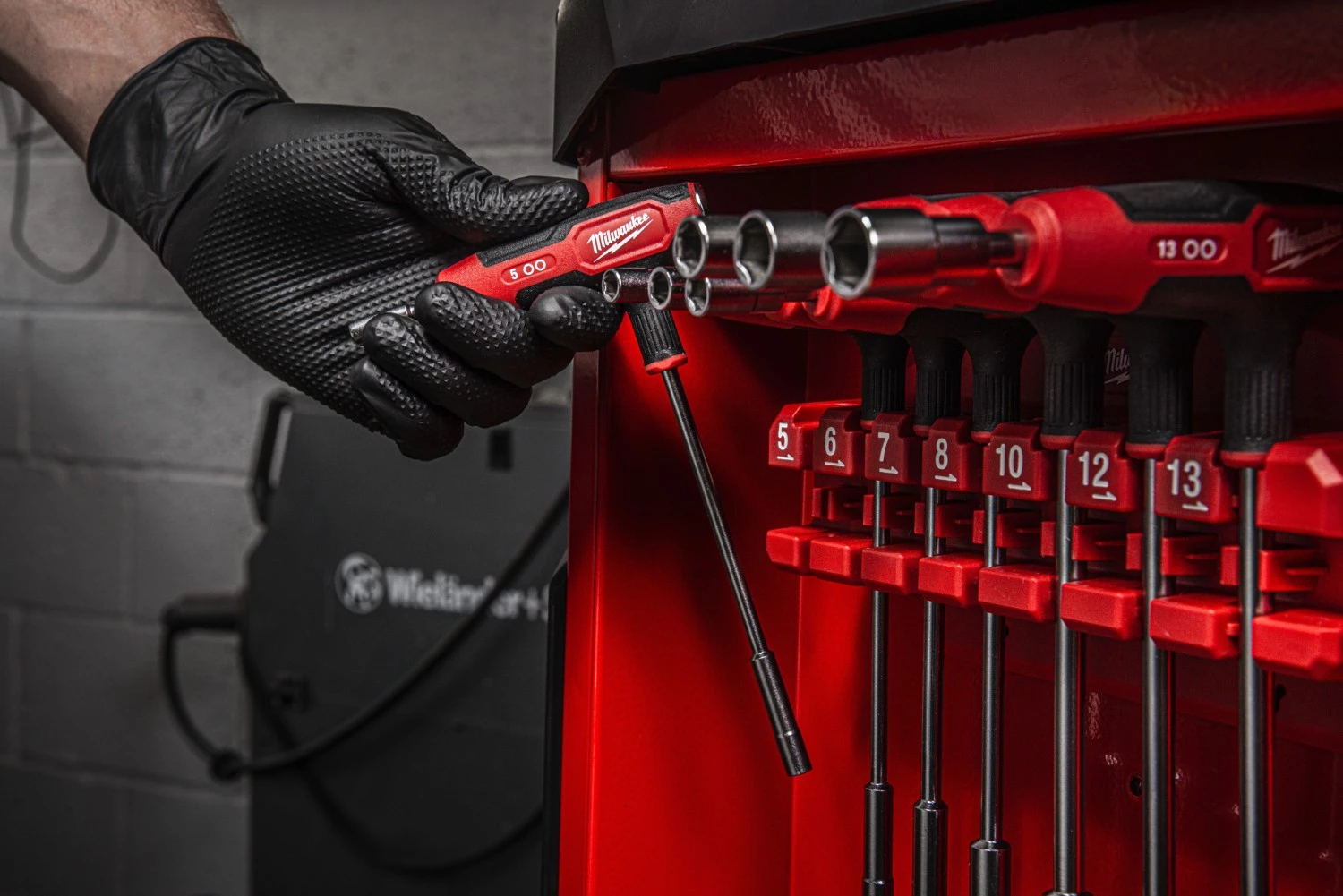 Milwaukee 4932498704 jeu de tournevis à douille 7 pièces poignée en T jeu de tournevis avec poignée confort - 5-13 mm-image