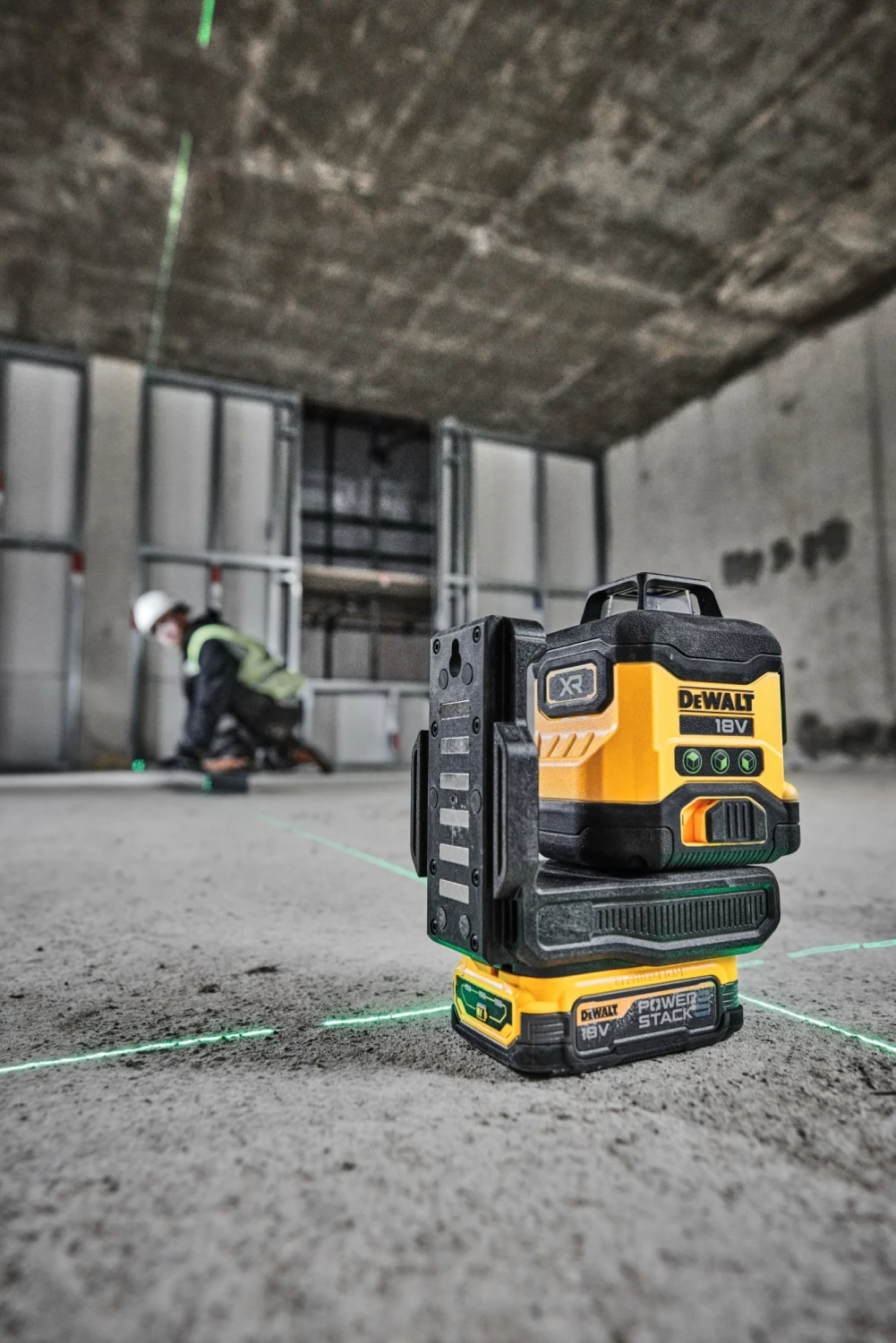 DeWALT DCLE34031D1-QW 18V Li-ion Accu Kit laser à croix auto-nivelant (1x 2,0 Ah) - 3x360° - Vert-image