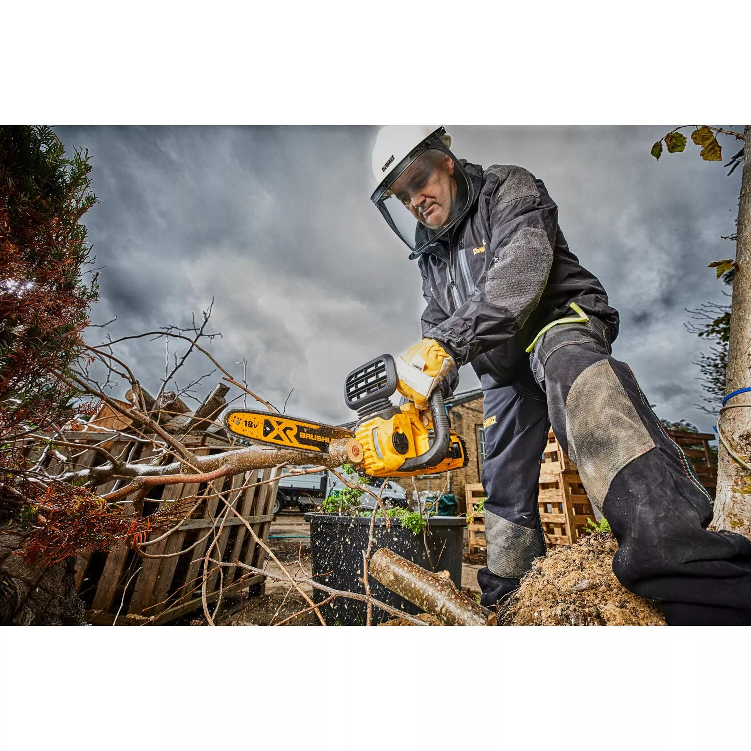 DeWALT DCM565N 18V XR Li-Ion kettingzaag body - 30cm-image