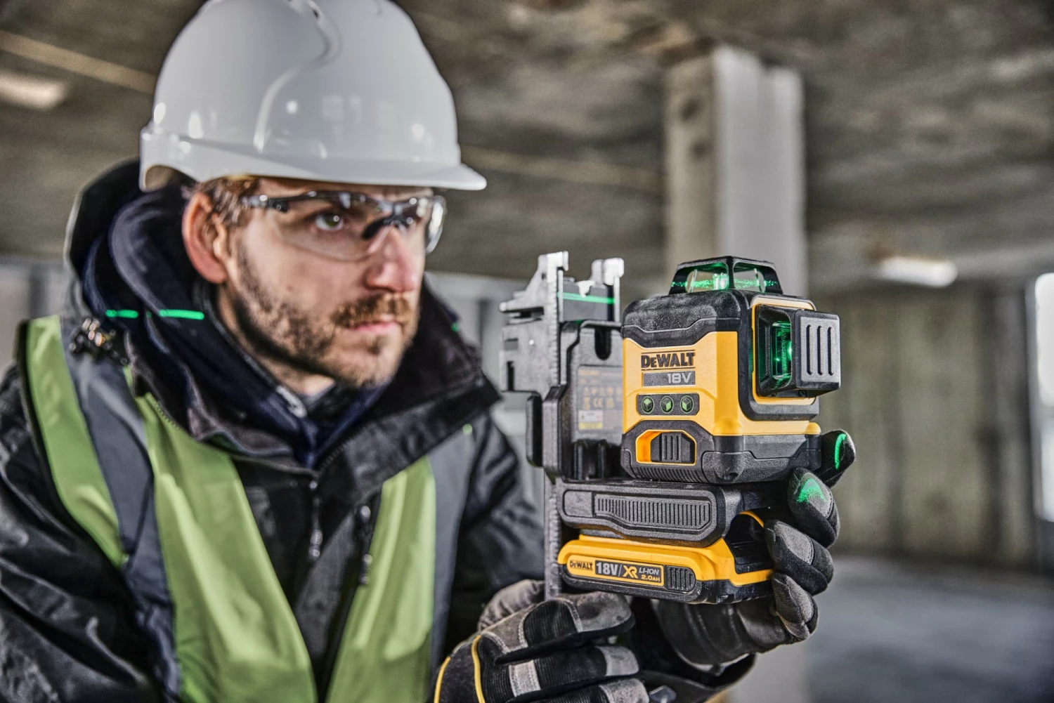 DeWALT DCLE34031D1-QW 18V Li-ion Accu Kit laser à croix auto-nivelant (1x 2,0 Ah) - 3x360° - Vert-image
