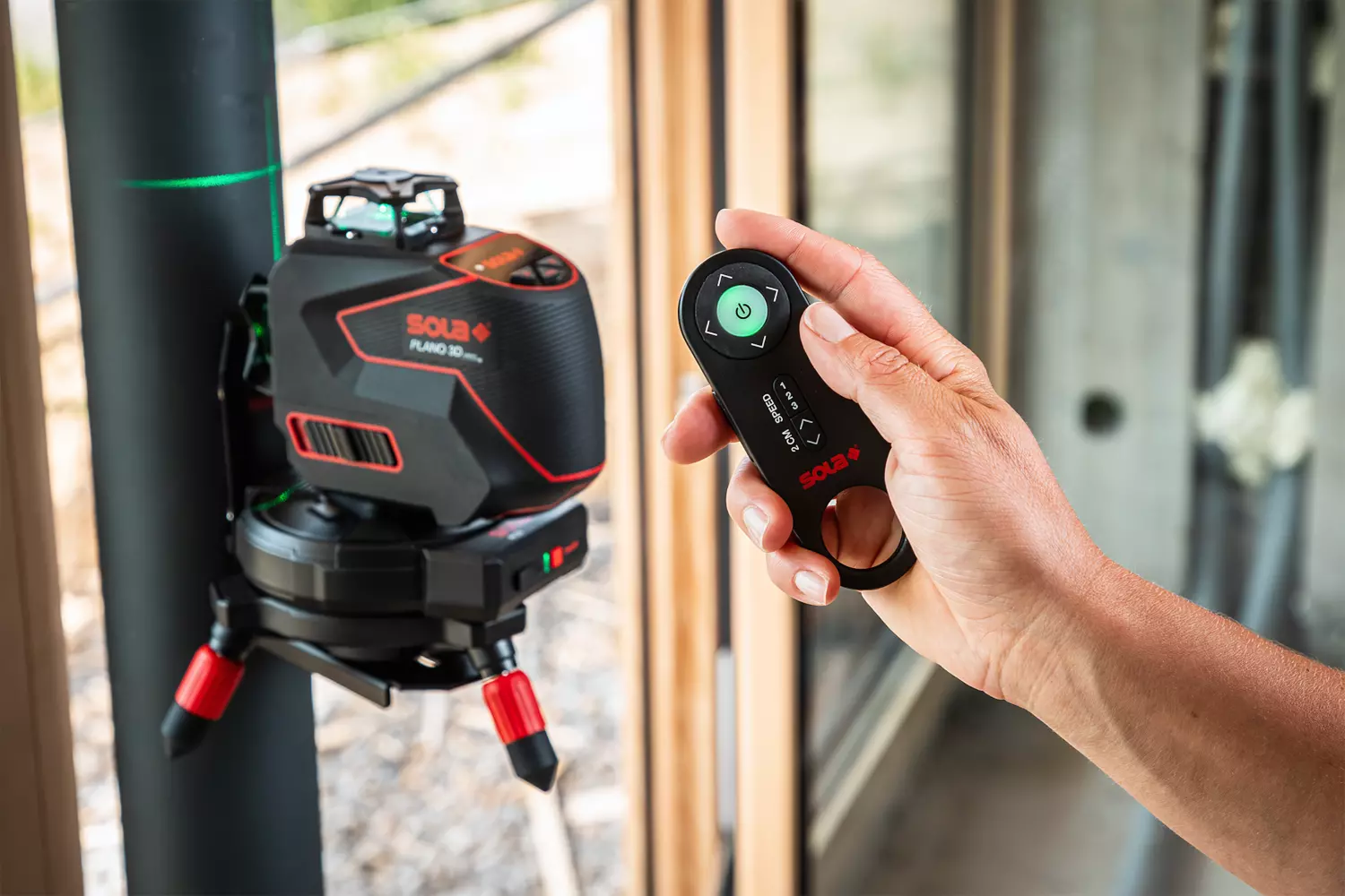 Sola PLANO 3D Green RCB Set Laser à lignes croisées 360° dans un coffret - 3 lignes - vert - 30 m - IP54-image