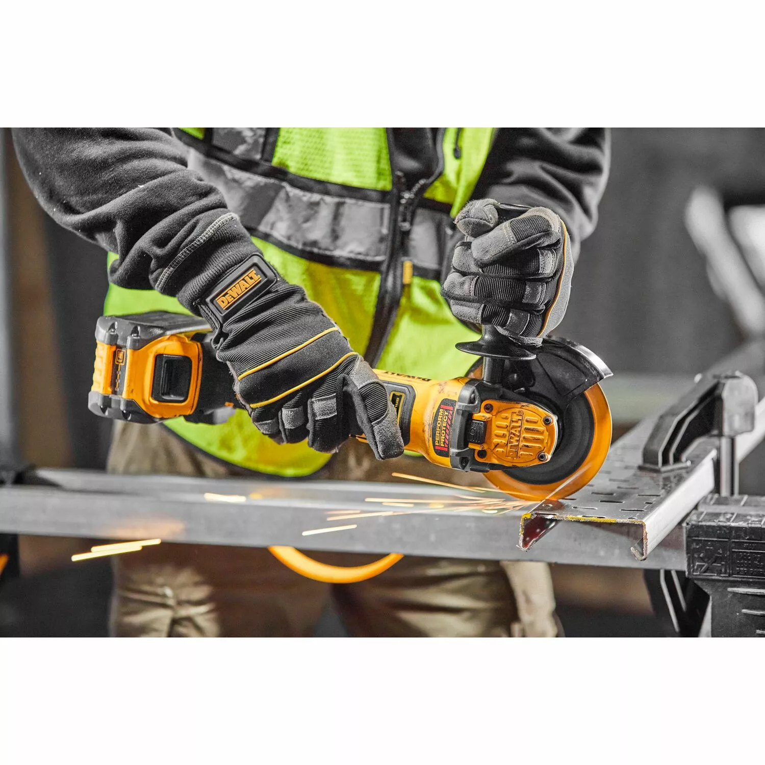 DeWALT DCG409NT-XJ Meuleuse d'angle sans fil-image