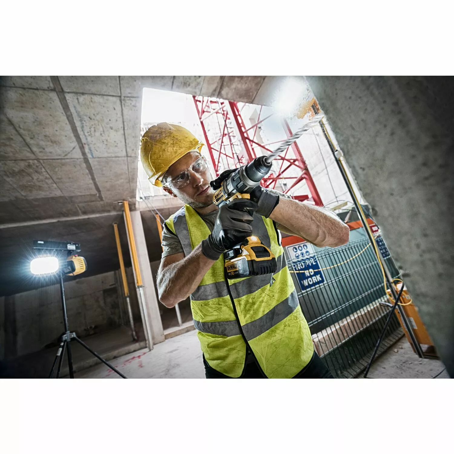 DeWALT DCD996P2 - Set perceuse visseuse Li-Ion 18V (2x batterie 5,0Ah) dans mallette TSTAK - moteur brushless - 95Nm-image