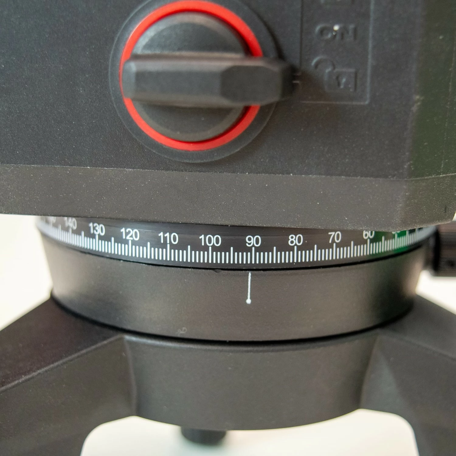 Levelfix CCL680G Kit laser à croix 360° dans une mallette - vert - 40 m - 360° horizontal + 4 lignes verticales - IP53-image